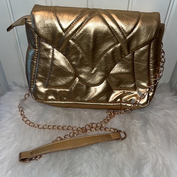 FAUX leather Designer inspired Puffy quilted gold purse - Picture 7 of 10